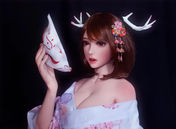 Elsa Babe Akimoto Mizuki