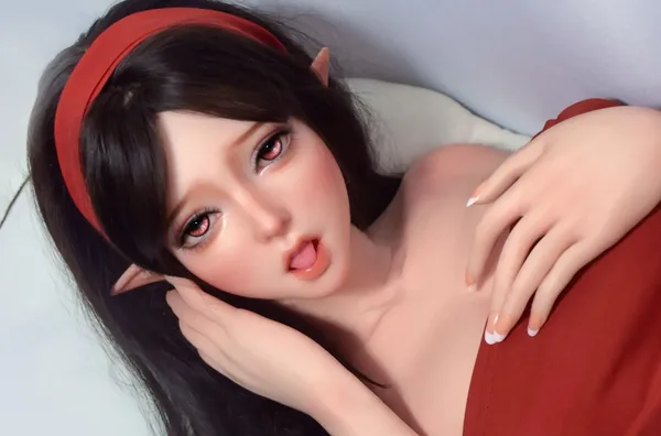 Elsa Babe Sakuma Hanasaki