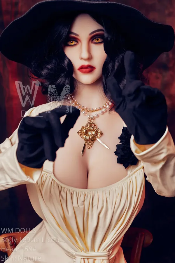 WM 169cm - Lady Dimitrescu